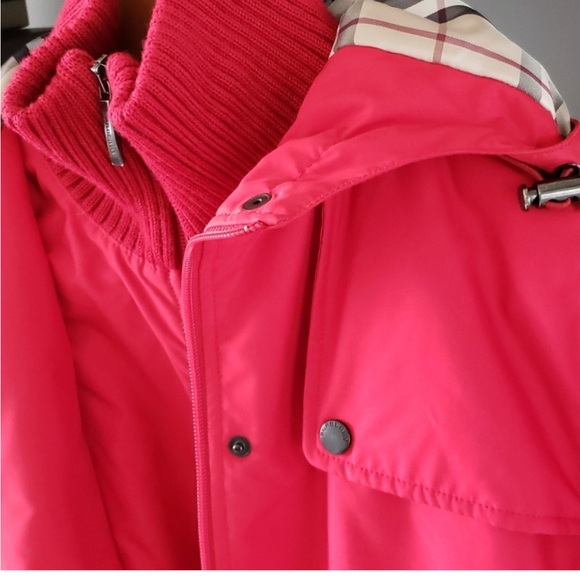 Authentic Burberry Jacket - Picture 11 of 12